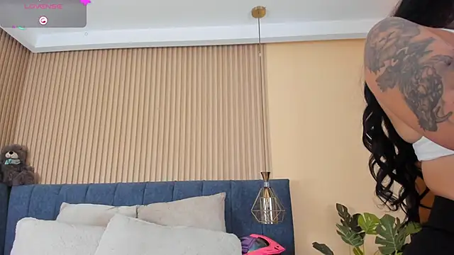 kathecute   online show from 09.09.25