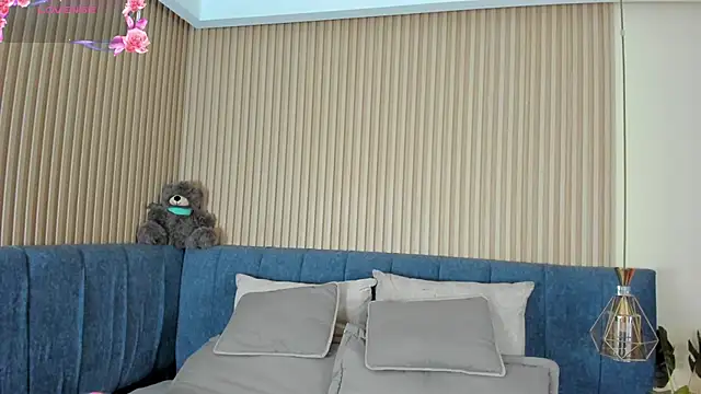 kathecute   online show from 04.24.26