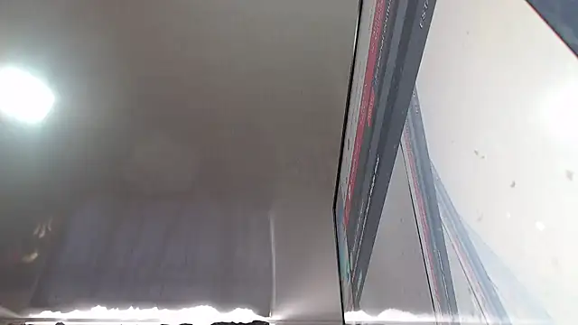 DanaiOluyi online show from 03.01.25