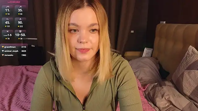 Snapshot of Milana15 chatting on 12.09.24 Milana15 online show from 12.09.24