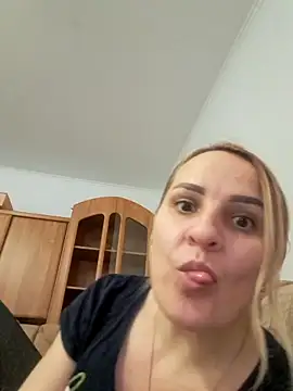 Malichkaanna30 online show from 12.15.24