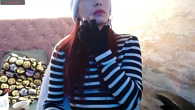 Snapshot of _yuyi chatting on 03.06.26 yuyi online show from 03.06.26