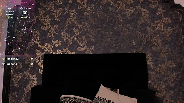 Isa Little Star online show from 02.19.25