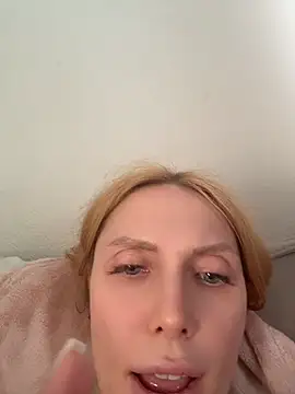Love Call online show from 07.12.26