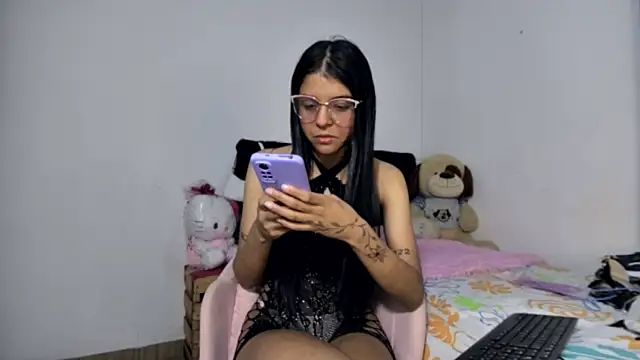 Snapshot of Michi_sexy chatting on 07.19.26 Michi sexy online show from 07.19.26