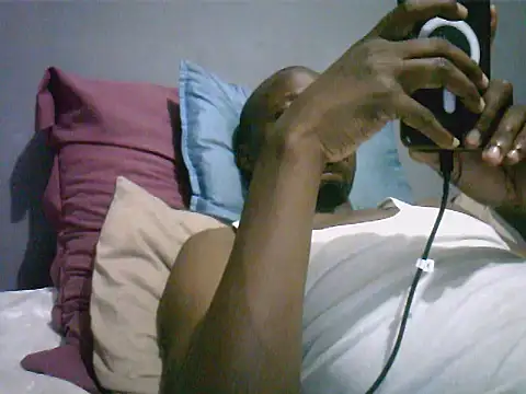 Snapshot of TheeRealShow chatting on 03.11.26 TheeRealShow online show from 03.11.26