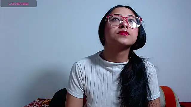 Snapshot of Hot_Teens69 chatting on 12.06.24 Hot Teens69 online show from 12.06.24