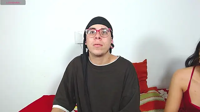 Snapshot of Hot_Teens69 chatting on 01.15.25 Hot Teens69 online show from 01.15.25