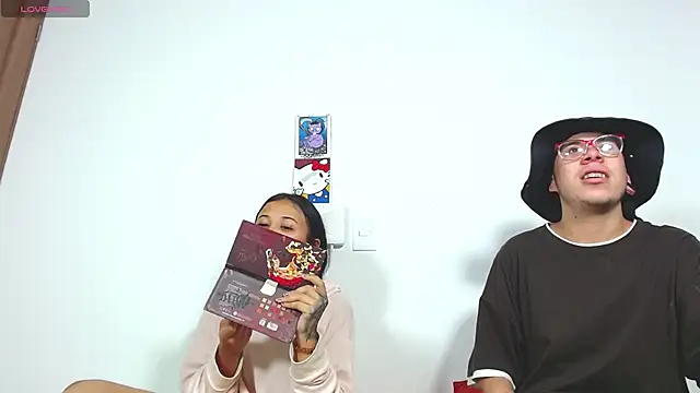 Snapshot of Hot_Teens69 chatting on 01.17.25 Hot Teens69 online show from 01.17.25