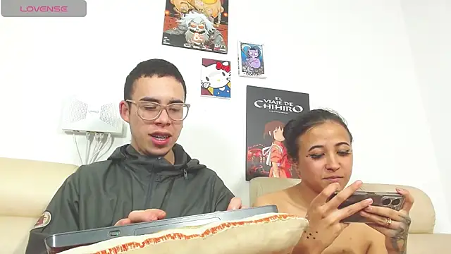 Snapshot of Hot_Teens69 chatting on 03.06.25 Hot Teens69 online show from 03.06.25