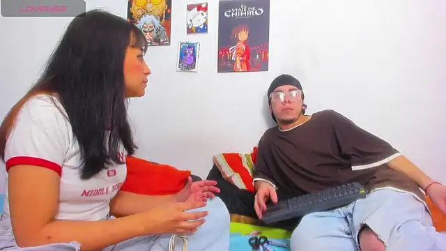 Snapshot of Hot_Teens69 chatting on 09.11.25 Hot Teens69 online show from 09.11.25