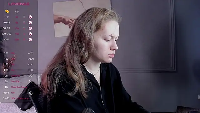 Snapshot of Ariell_Margot_ chatting on 01.06.25 Ariell Margot online show from 01.06.25