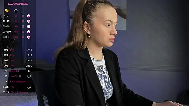 Snapshot of Ariell_Margot_ chatting on 02.09.25 Ariell Margot online show from 02.09.25