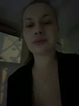 Snapshot of Ariell_Margot_ chatting on 03.09.25 Ariell Margot online show from 03.09.25