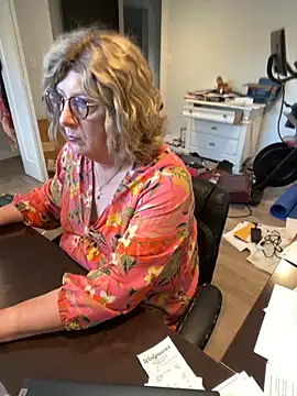 Snapshot of BookBabe27 chatting on 09.25.25 BookBabe27 online show from 09.25.25