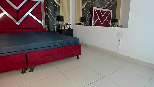 Snapshot of BritneySweet_ chatting on 10.08.25 BritneySweet online show from 10.08.25