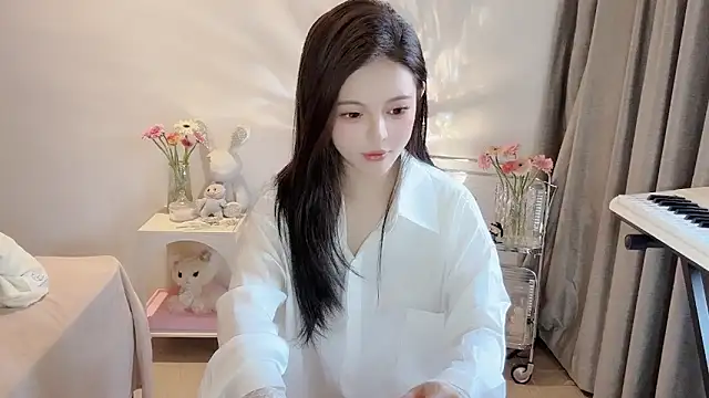 Snapshot of S-wan chatting on 03.13.25 S-wan online show from 03.13.25
