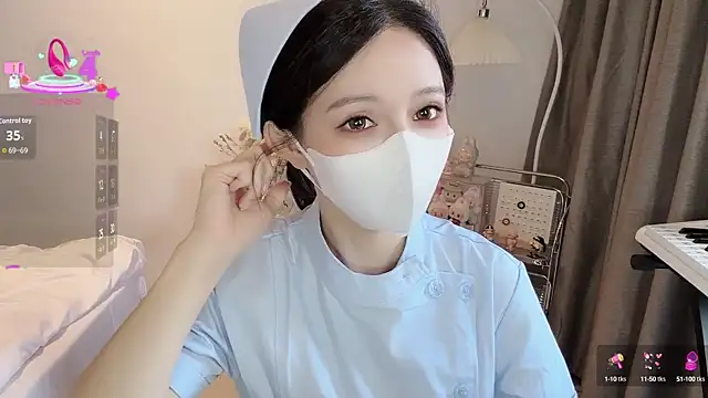 Snapshot of S-wan chatting on 10.15.25 S-wan online show from 10.15.25