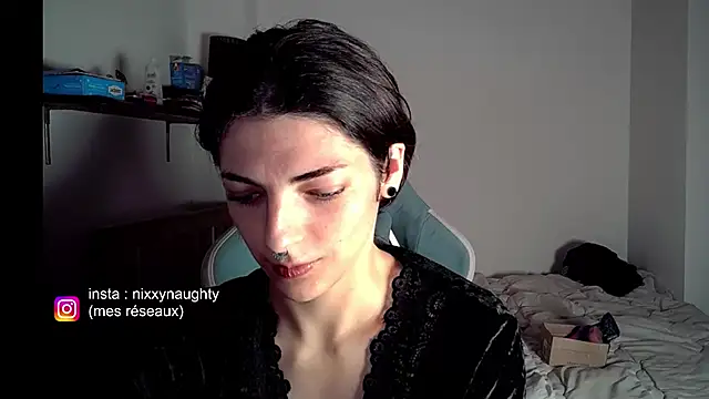 Snapshot of Nixxy_naughty chatting on 12.12.24 Nixxy naughty online show from 12.12.24