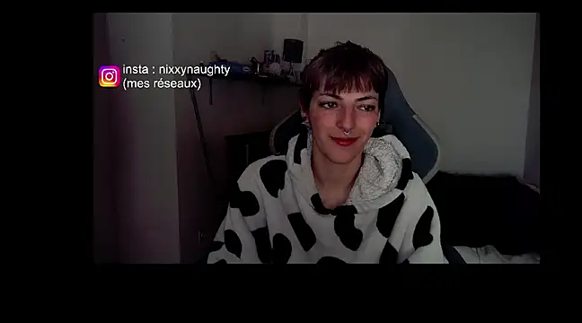Snapshot of Nixxy_naughty chatting on 01.03.25 Nixxy naughty online show from 01.03.25