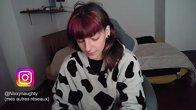 Snapshot of Nixxy_naughty chatting on 03.14.25 Nixxy naughty online show from 03.14.25