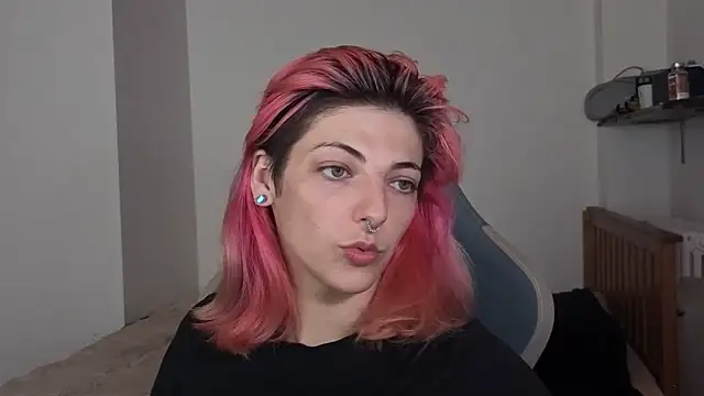 Snapshot of Nixxy_naughty chatting on 10.11.25 Nixxy naughty online show from 10.11.25