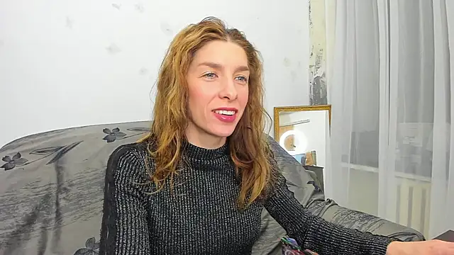 Snapshot of YourSuperModel chatting on 12.23.24 YourSuperModel online show from 12.23.24