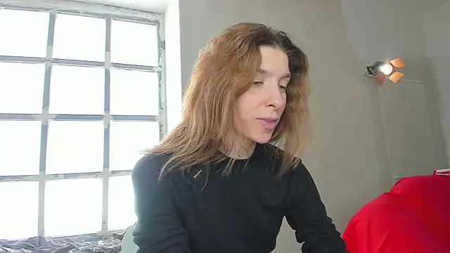 Snapshot of YourSuperModel chatting on 03.07.25 YourSuperModel online show from 03.07.25