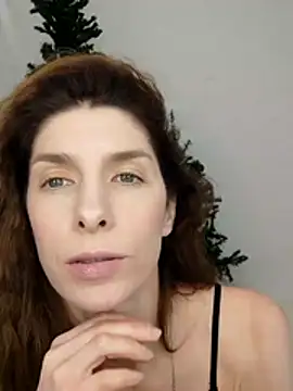 Snapshot of YourSuperModel chatting on 12.03.25 YourSuperModel online show from 12.03.25