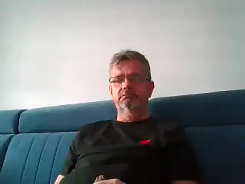 Snapshot of axecoman60 chatting on 02.10.25 axecoman60 online show from 02.10.25