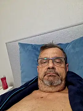 Snapshot of axecoman60 chatting on 02.28.25 axecoman60 online show from 02.28.25