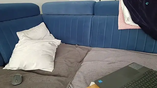 Snapshot of axecoman60 chatting on 03.17.25 axecoman60 online show from 03.17.25