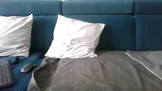 Snapshot of axecoman60 chatting on 03.18.25 axecoman60 online show from 03.18.25