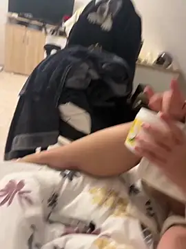 Snapshot of _Hidden_couple_ chatting on 12.17.25 Hidden couple online show from 12.17.25