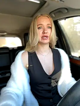 Devill Angel  online show from 10.01.25