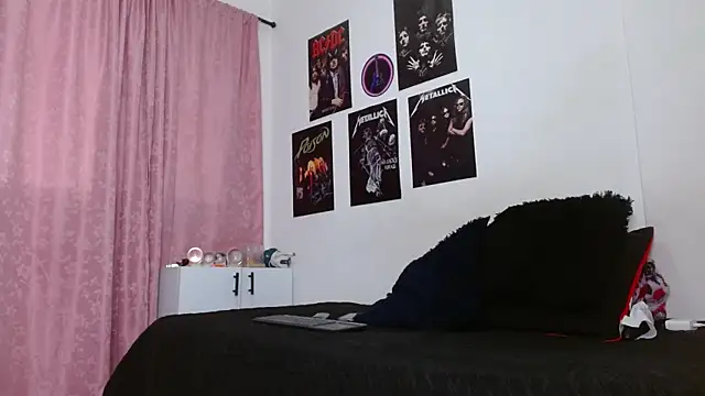 scarlett  morgan online show from 10.11.25