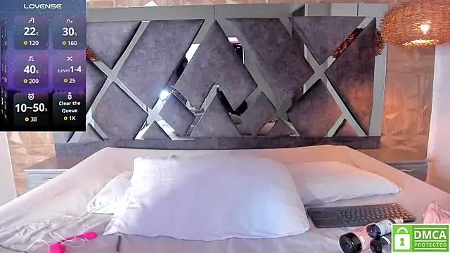 Rose Evans   online show from 12.02.25