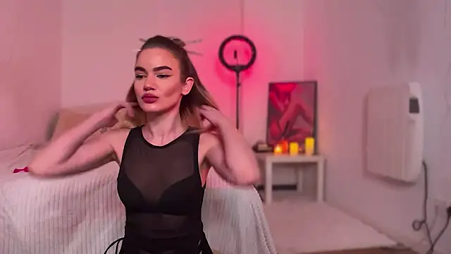 Snapshot of Heidi11 chatting on 01.14.25 Heidi11 online show from 01.14.25