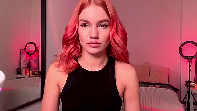 Snapshot of Heidi11 chatting on 01.29.25 Heidi11 online show from 01.29.25