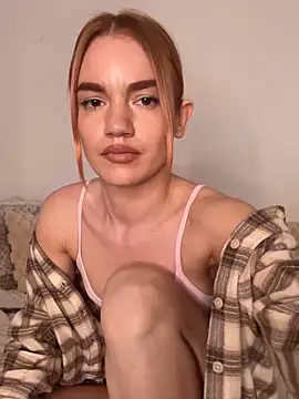 Snapshot of Heidi11 chatting on 02.05.25 Heidi11 online show from 02.05.25