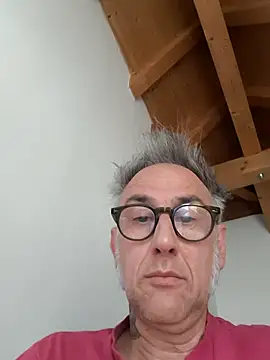 Snapshot of Ragno1968 chatting on 04.12.26 Ragno1968 online show from 04.12.26