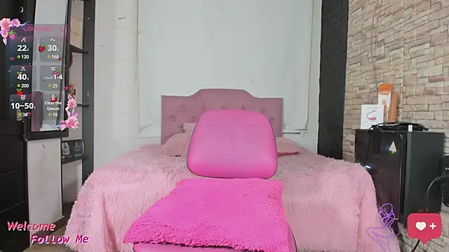 kitty queen10 online show from 12.13.24