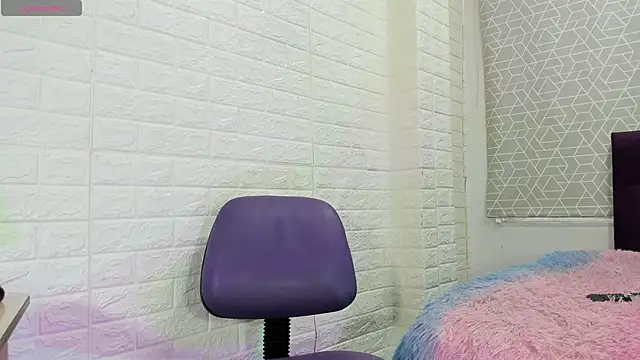 kitty queen10 online show from 02.15.25