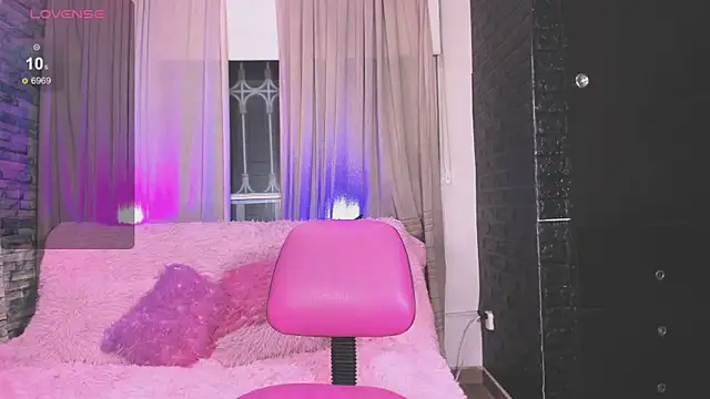 kitty queen10 online show from 03.21.25