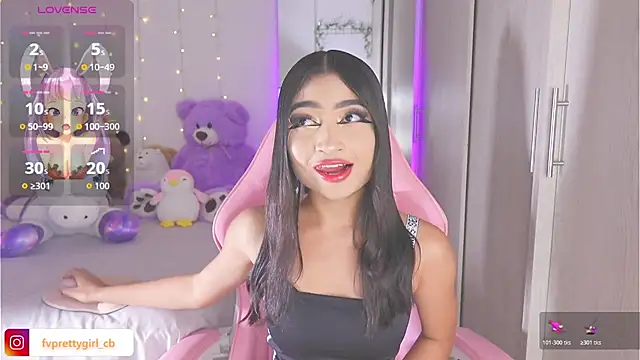 Snapshot of urfavprettygirl chatting on 10.21.25 urfavprettygirl online show from 10.21.25