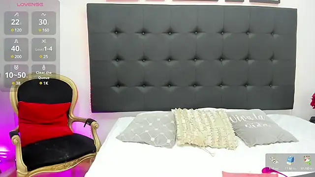 SaraDreamss online show from 02.21.25