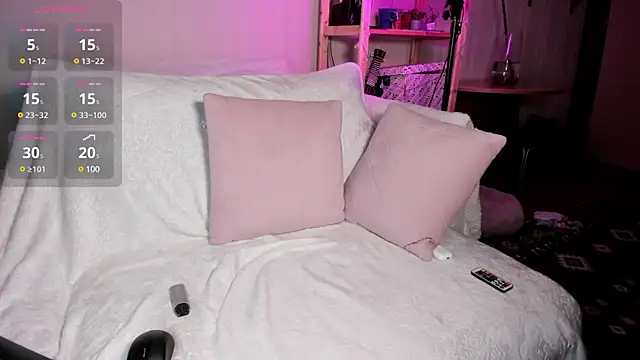 Snapshot of lovely_ki chatting on 12.04.24 lovely ki online show from 12.04.24