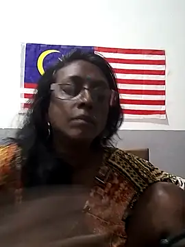 mamakarma1403 online show from 10.21.25