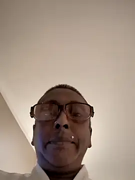 mamakarma1403 online show from 04.19.26