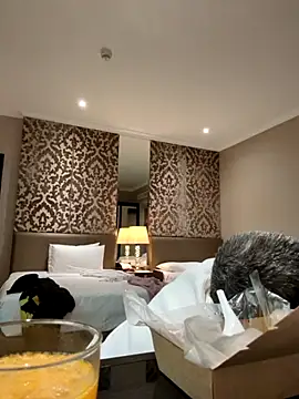 mamakarma1403 online show from 04.21.26